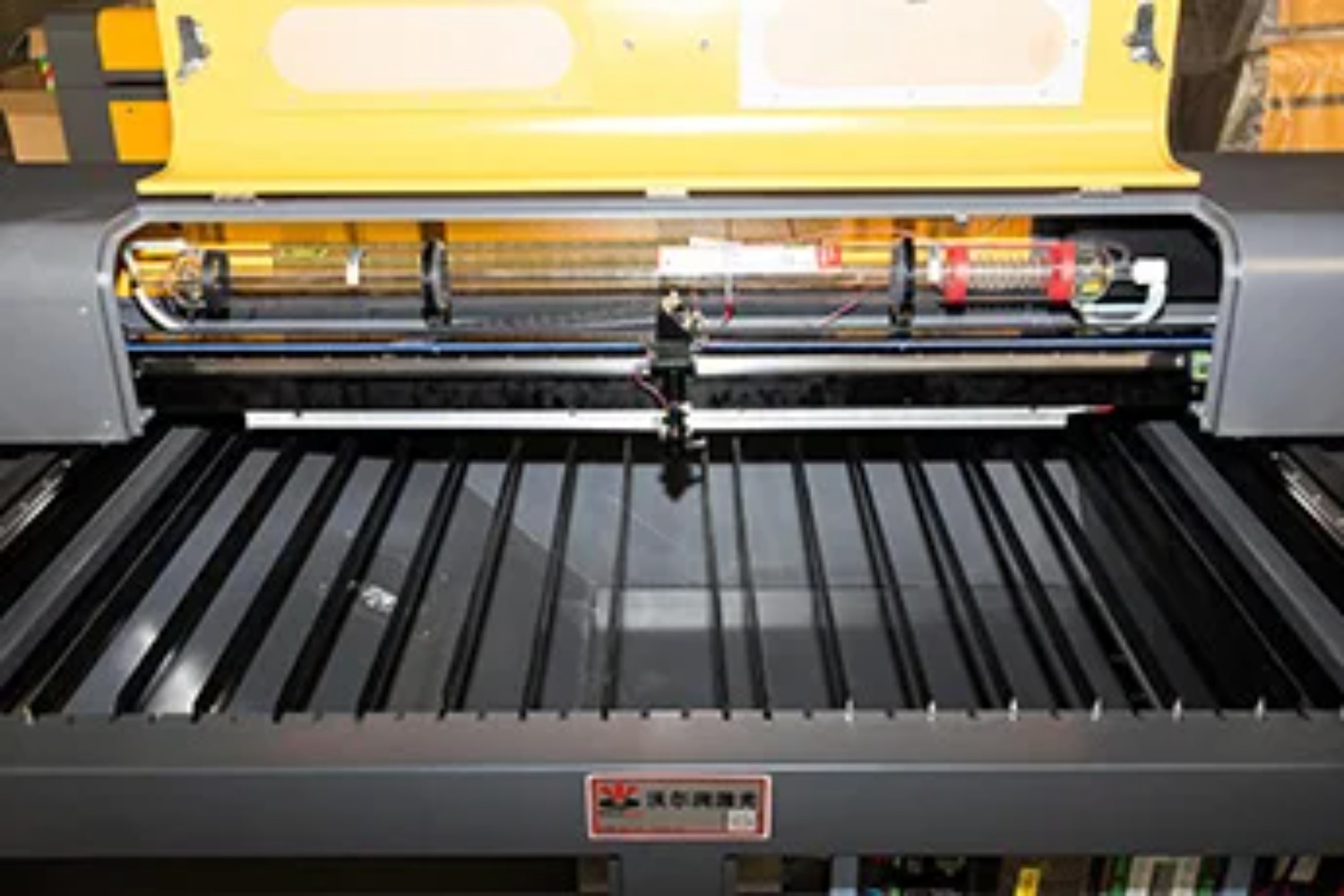 Factory Price CNC Sheet Metal  - مراجعة Industrial Laser Cutting Machine Price وسعره