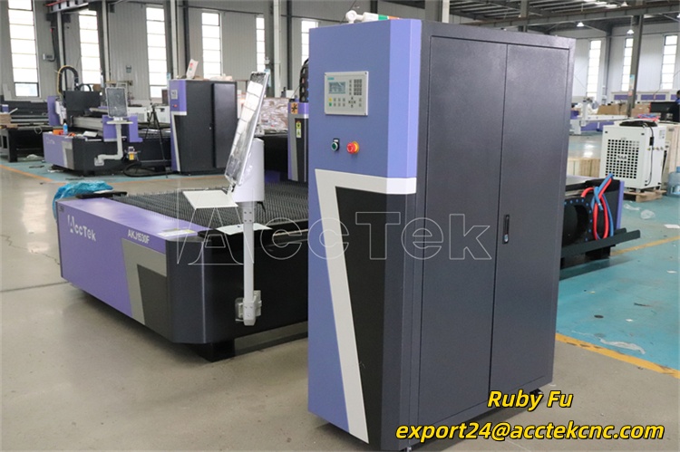 CNC 1500W Sheet Metal Fiber La - مراجعة Industrial Laser Cutting Machine Price وسعره
