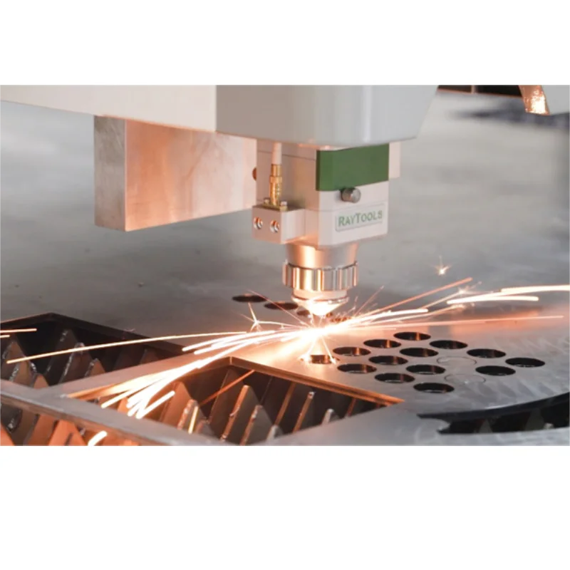 CE version Raycus laser genera - مراجعة Industrial Laser Cutting Machine Price وسعره