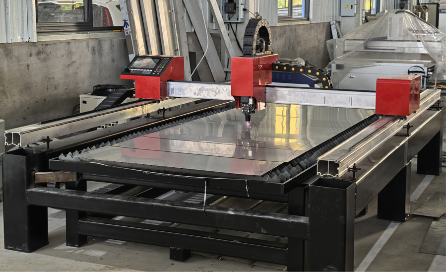 Industrial Grade 3015 Water-Co - مراجعة Industrial Laser Cutting Machine Price وسعره