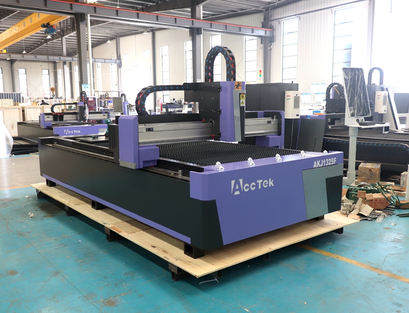 China Industrial Laser Cutter  - مراجعة Industrial Laser Cutter Price وسعره